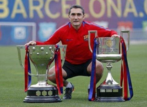 Juncal Diez husband Ernesto Valverde winning moments with Barcelona.
